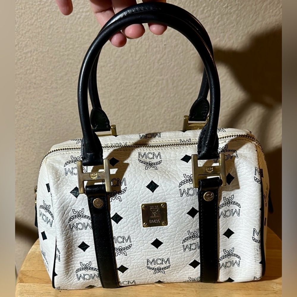 Vintage MCM Munchen speedy satchel rare.